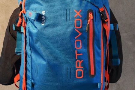 Vi kåret Ortovox Alpine Peak 45 til testvinner i kategorien sekker for lange toppturer. Vi kåret Ortovox Alpine Peak 45 til testvinner i kategorien sekker for lange toppturer.
