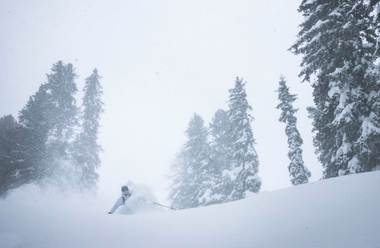 ENDELØS VINTER: Klarer Nikolai Schirmer å få enda bedre skikjøring enn vinteren før med bare en brøkdel av klimautslippene? Det finner du ut i hans nye webserie. ENDELØS VINTER: Klarer Nikolai Schirmer å få enda bedre skikjøring enn vinteren før med bare en brøkdel av klimautslippene? Det finner du ut i hans nye webserie.