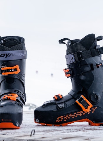 Dynafit Hoji Pro Tour: Imponerer stort i nedoverbakkene Dynafit Hoji Pro Tour toppturstøvler