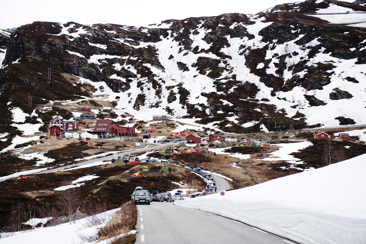 POPULÆR FESTIVAL: Nok en gang ble verdens største toppturfestival – High Camp Turtagrø – utsolgt på et blunk. Arkivfoto: Martin Innerdal Dalen POPULÆR FESTIVAL: Nok en gang ble verdens største toppturfestival – High Camp Turtagrø – utsolgt på et blunk. Arkivfoto: Martin Innerdal Dalen