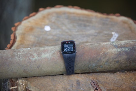 LITEN OG LETT: Polar m430 er denne testens minste og rimeligste klokke. Den har gode treningsfunksjoner, men vi savner både barometer, kompass og egentilpassing av vinduer. Polar m430 pulsklokke