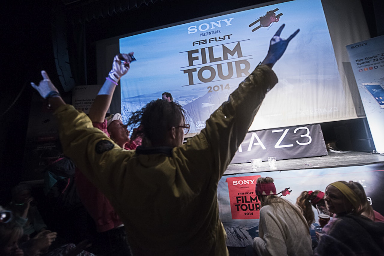 SOGNDAL: Det er sjelden noe å utsette på stemninga når Fri Flyt Film Tour besøker Sogndal, og høsten 2014 var absolutt ikke noe unntak. Foto: Vegard Breie SOGNDAL: Det er sjelden noe å utsette på stemninga når Fri Flyt Film Tour besøker Sogndal, og høsten 2014 var absolutt ikke noe unntak. Foto: Vegard Breie