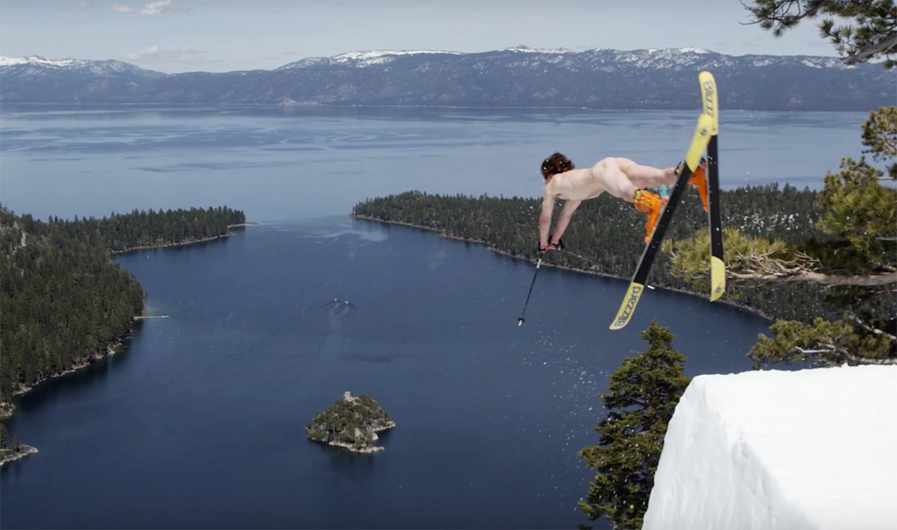 MORSOMHETER: Naken-frontflip er kanskje ikke de aller artigste i traileren, men det sier noe om hva vi kan forvente fra MSP til høsten. MORSOMHETER: Naken-frontflip er kanskje ikke de aller artigste i traileren, men det sier noe om hva vi kan forvente fra MSP til høsten.