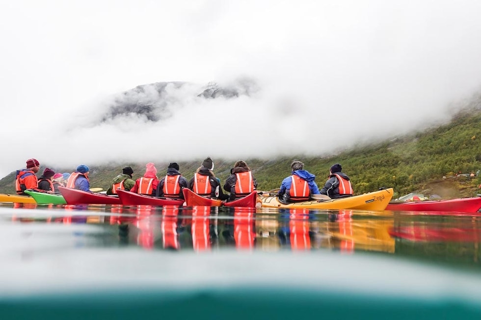 Kajakkurs på vakre Gjende. Foto: Cathrine Holst Kajakkurs på vakre Gjende. Foto: Cathrine Holst