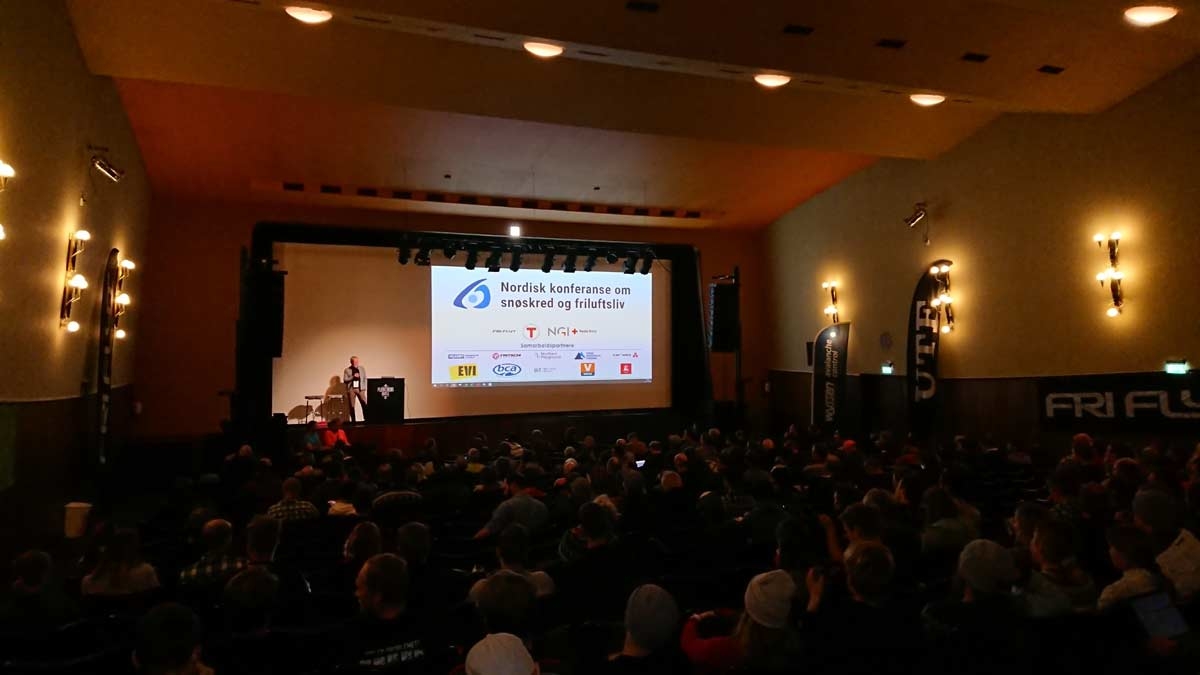 Krister Kristensen fra NGI og styringsgruppen åpner konferansen fredag morgen. Foto: Adam Tumidajewicz