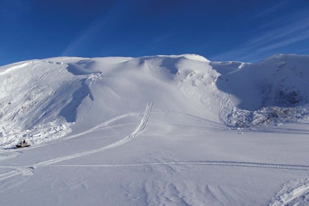 Den lille snøskredboka av Kjetil Brattlien er Norges mest solgte skredbok. Den lille snøskredboka av Kjetil Brattlien er Norges mest solgte skredbok.