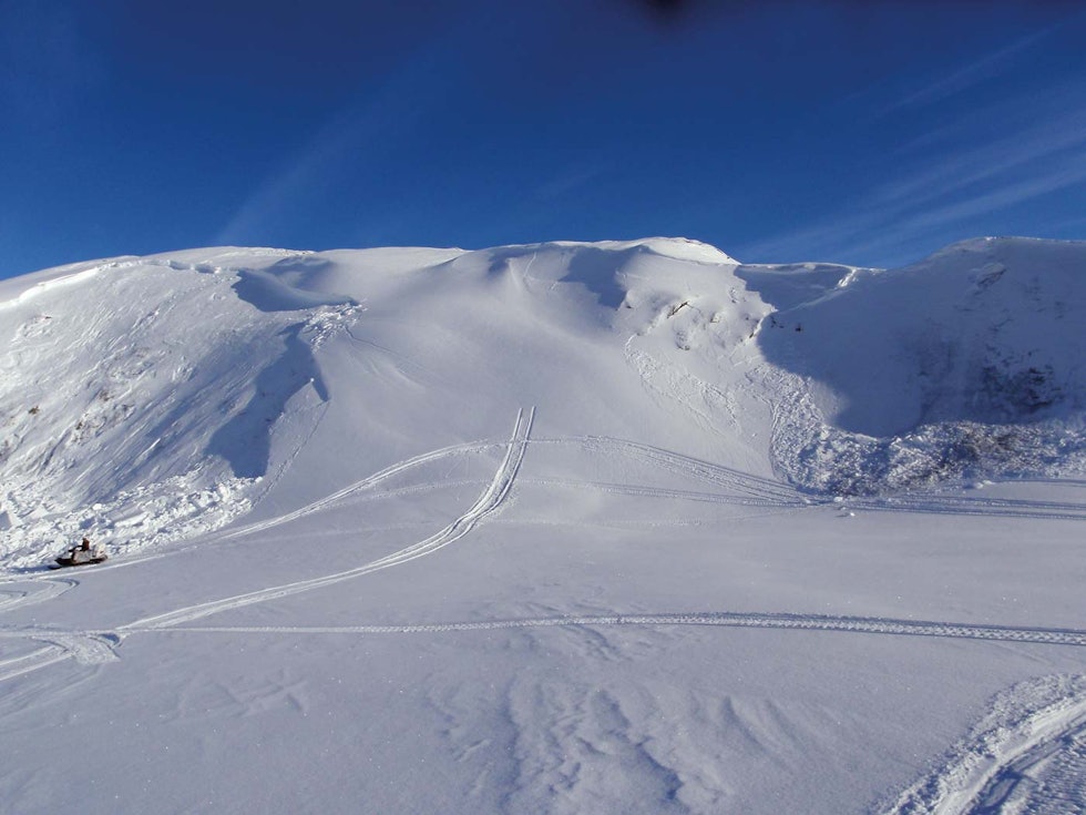 Den lille snøskredboka av Kjetil Brattlien er Norges mest solgte skredbok. Den lille snøskredboka av Kjetil Brattlien er Norges mest solgte skredbok.