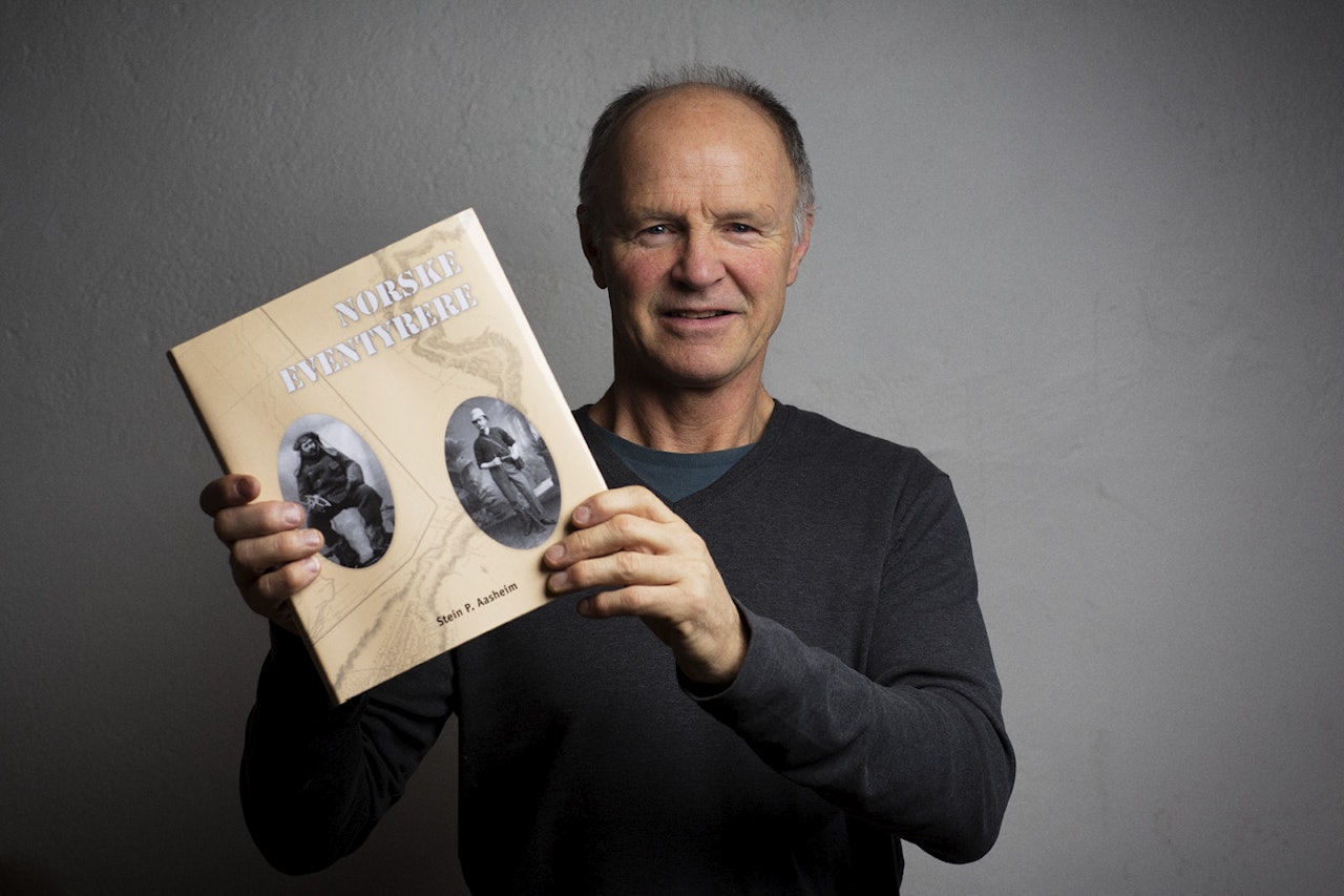 Bokaktuell: Stein P. Aasheims nye bok handler om nordmenn som har bidratt til å kartlegge verden. Foto: Kristoffer Kippernes