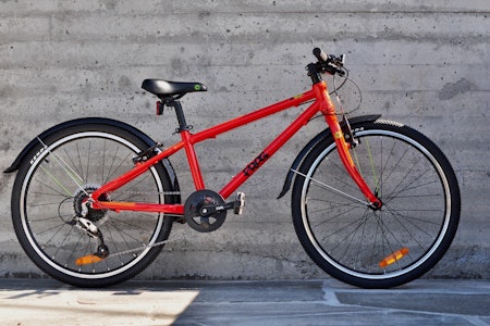FIN TIL TUR: Frog 62 er best til transport- og tursykling. Den er robust og kvikk og utstyrt med kvalitetsdeler Frog bikes 62