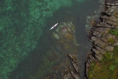 HELGELAND: Klart vann gir en ekstra spiss på padleopplevelsen. Foto: Heidi Høyheim padling i norge