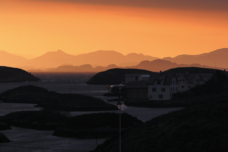 PADLING PÅ VESTLANDET: Bulandet er som en egen planet, ytterst ute i havgapet sør for Florø. kajakk, vestlandet, bulandet, smøla, florø