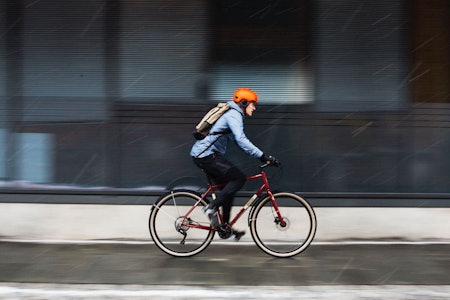 TIL OG FRA: Sykkelen er det mest effektive transportmiddelet i byen. Noen sykler fungerer bedre enn andre til og fra jobb. Alle foto: Kristoffer H. Kippernes test av bysykler og pendlersykler