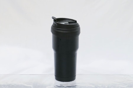 OK for prisen: Biltemas litt mer eksklusive termokopp er en ganske stor kopp med nesten en halvliter volum. OK for prisen: Biltemas litt mer eksklusive termokopp er en ganske stor kopp med nesten en halvliter volum.