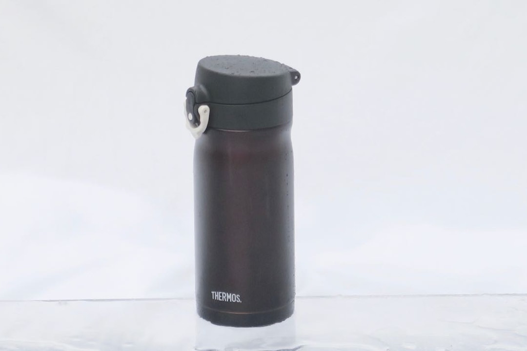 Liten og het: Thermos JMY lever opp til navnet på produsenten ved å være koppen i testen som holder aller best på varmen.