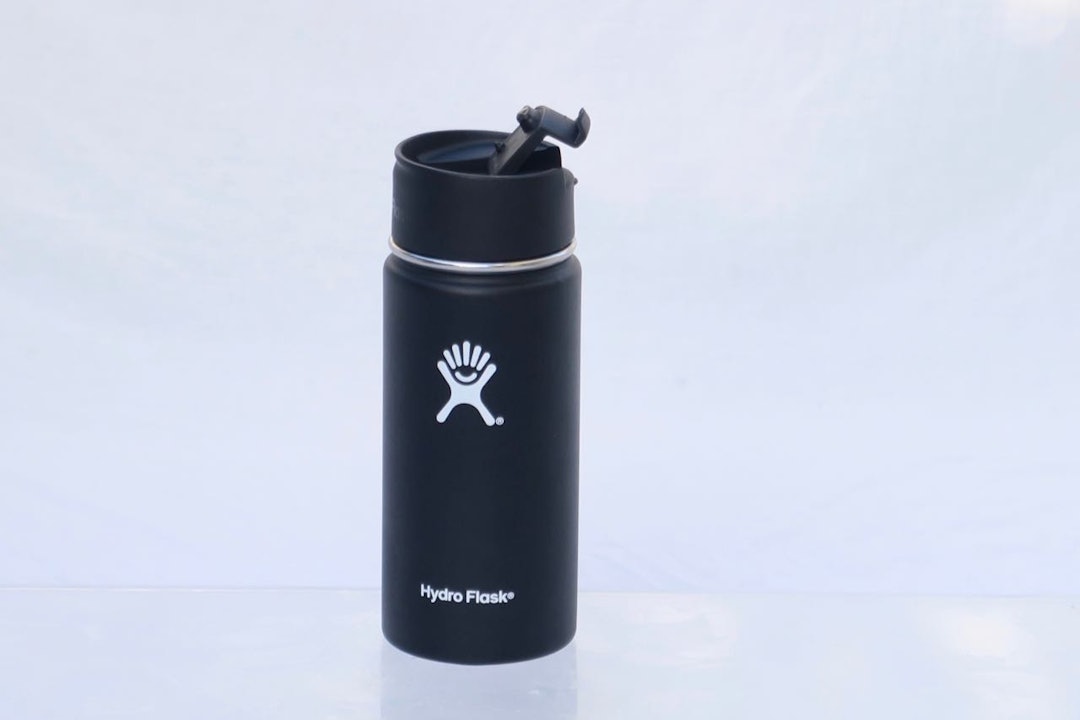 Test av Hydro Flask: Lav høyde og passe volum gjør Hydro Flask Wide Mouth lett å få med seg. Hydro Flask Wide Mouth