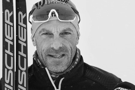 AUKLAND-METODEN: Anders Aukland har vært med på å prege langrennsutviklingen, både teknisk og sportslig. Etter 30 år i langrennseliten er han fortsatt med i teten for Team Ragde. Foto: Anki Grøthe.  anders aukland team ragde eiendom langløp langrenn