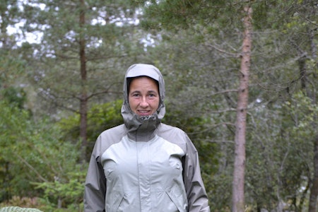 Bergans Vatne 3L er minimalistisk regntøy i løst og ledig format. FOTO: Egill Danielsen test av regntøy til fjelltur Bergans vatne