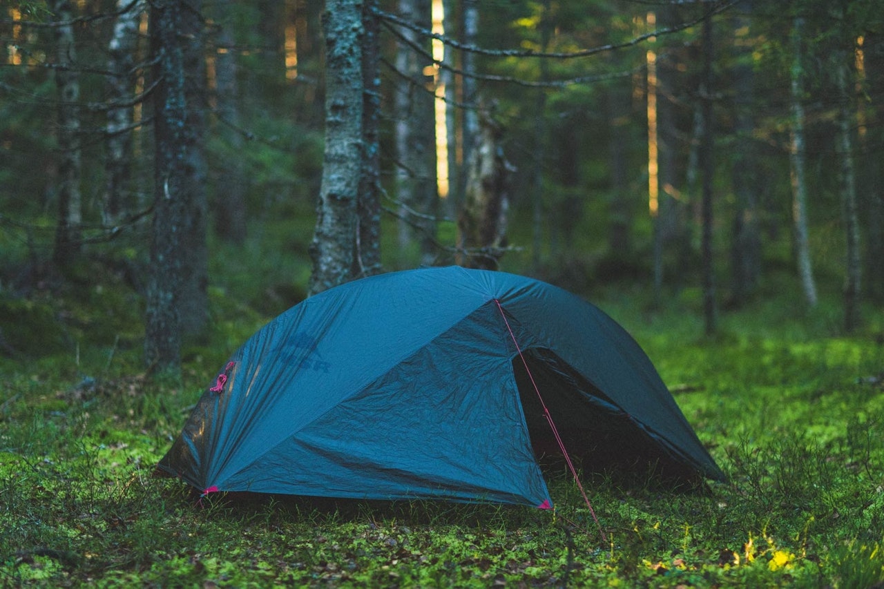 MINIMALISTEN: MSR Carbon Reflex 1 tent er blant testens letteste telt. Men blir det for lett? MSR Carbon Reflex 1 tent test telt utemagasinet