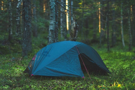 MINIMALISTEN: MSR Carbon Reflex 1 tent er blant testens letteste telt. Men blir det for lett? MSR Carbon Reflex 1 tent test telt utemagasinet