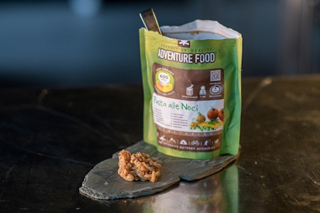 EVENTYRMIKS: Test av Adventure Food Pasta Bolognese. Foto: Vegard Breie Adventure Food Pasta Bolognese