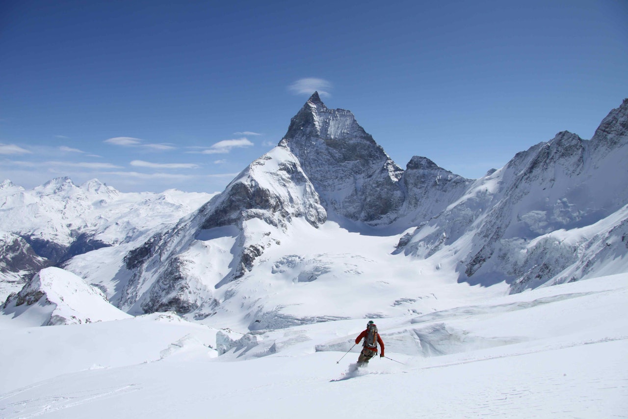 Haute Route avsluttes med brekjøring under Matterhorn. Foto: Nils Christian Mangelrød Haute Route avsluttes med brekjøring under Matterhorn. Foto: Nils Christian Mangelrød