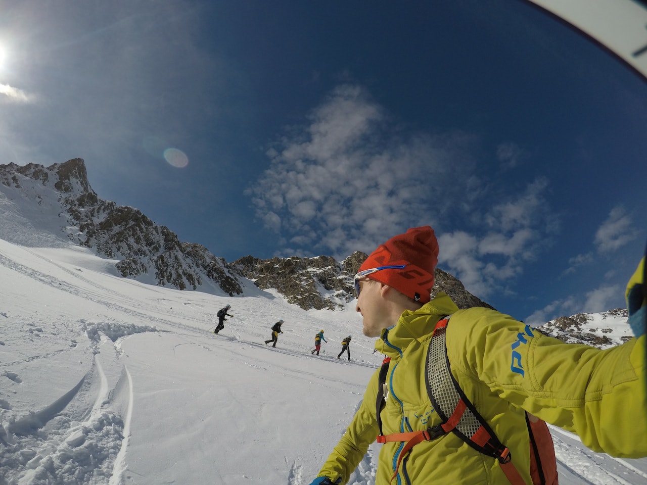 Me har enda ikkje surra oss til å ta eit flott lagbilde, men som den linselusa han er trivs Lars Erik i front. Me har enda ikkje surra oss til å ta eit flott lagbilde, men som den linselusa han er trivs Lars Erik i front.