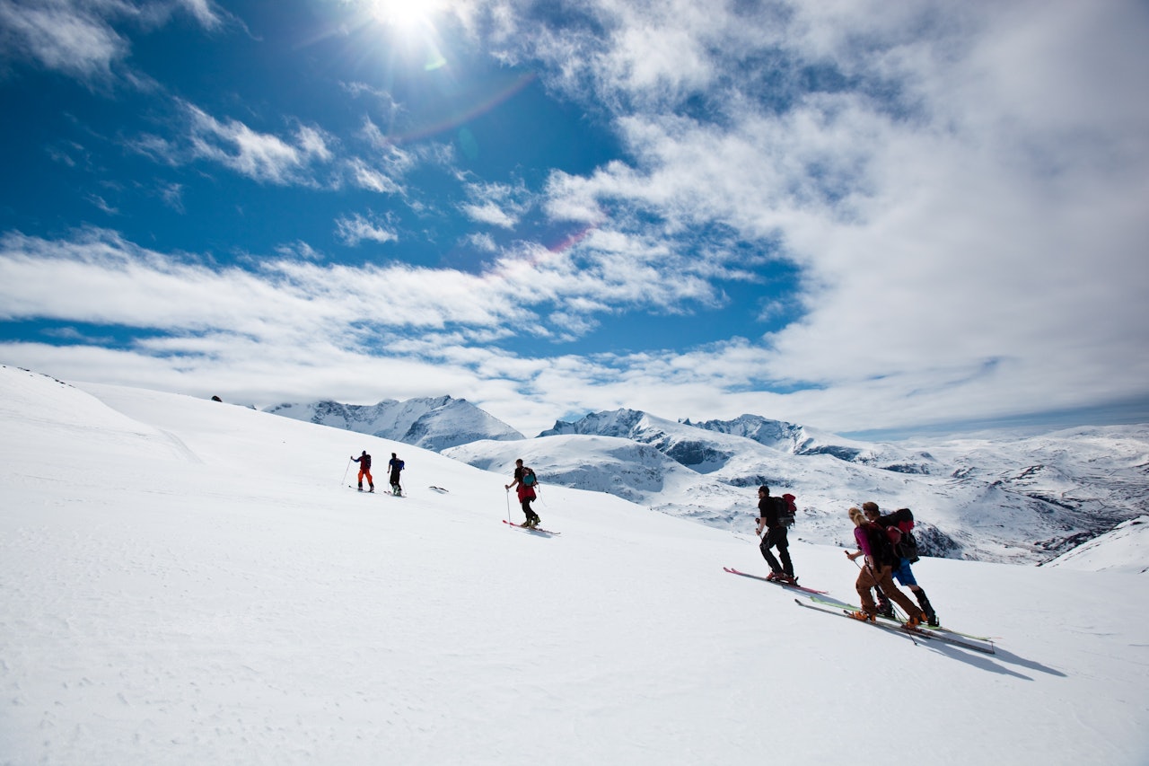 Deltakere på tur under High Camp Turtagrø 2010. Foto: Christian Nerdrum Deltakere på tur under High Camp Turtagrø 2010. Foto: Christian Nerdrum