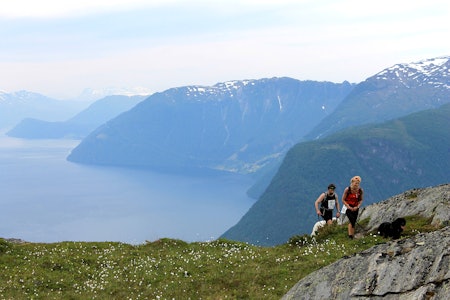 Foto: Hornindal rundt Foto: Hornindal rundt