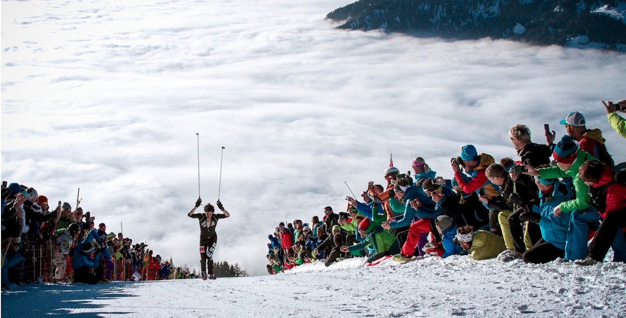Mitt største forbilde Kilian Jornet på veg mot mål! Spanjolen tok nok ein overlegen siger på vertikalen i VM. Eit unikum.  Foto: ISMF Mitt største forbilde Kilian Jornet på veg mot mål! Spanjolen tok nok ein overlegen siger på vertikalen i VM. Eit unikum.  Foto: ISMF