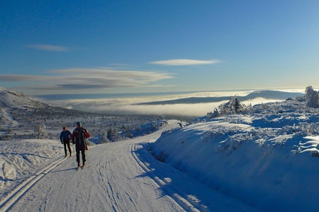 TIDLIG VINTER: Fra en helg da Skiforeningen arrangerte teknikkurs på Skeikampen. en god kombinasjon. Foto: Lars Edvard Bergdal langrenn på skeikampen