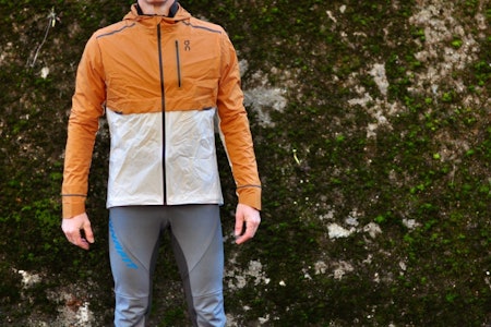 SKREDDERSYDD: On-jakka har testens beste passform og mest behagelig stoffmiks.  On Running Weather jacket