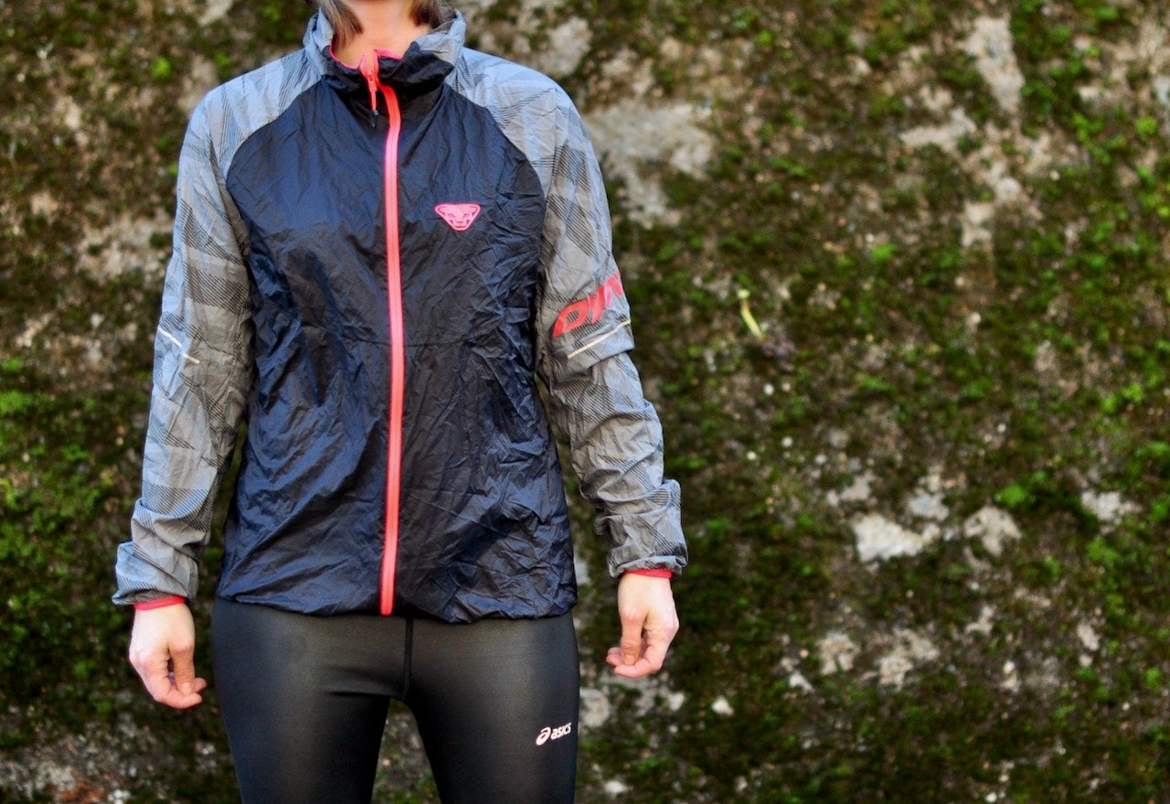 NØDJAKKE: Dynafit Vert Wind kan du alltid ha med i lomma bare for sikkerhets skyld. Dynafit Vert Wind women's