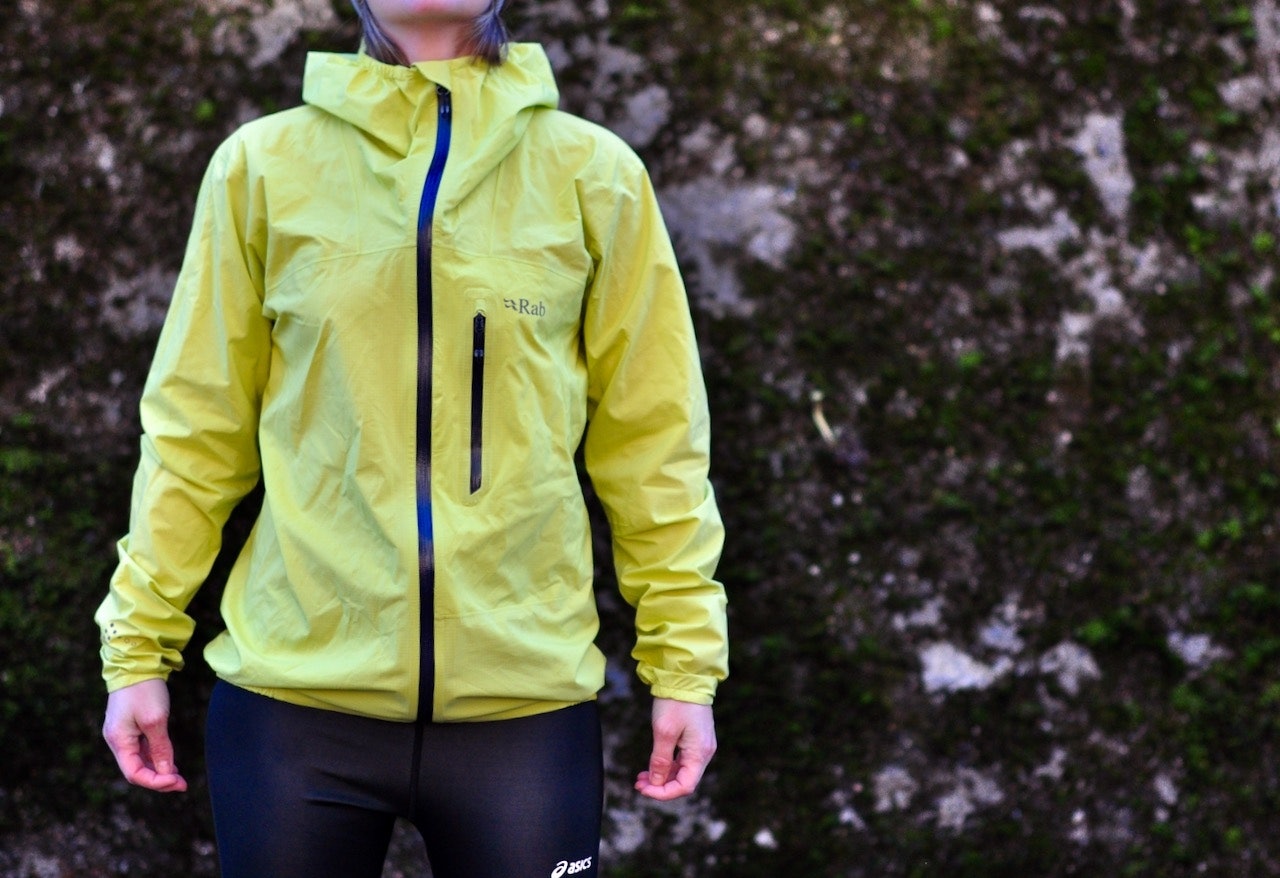 SOLID: Rab Pacer er en lett skalljakke for variert bruk.  Rab Pacer