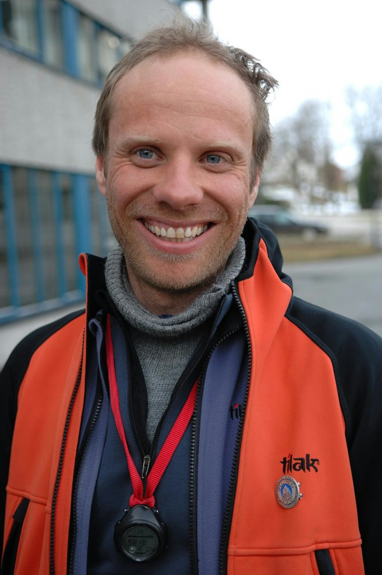 Tindeveglederen Halvor Hagen får Turtagrø Fjellbokpris for sin skifører for Romsdalen. Tindeveglederen Halvor Hagen får Turtagrø Fjellbokpris for sin skifører for Romsdalen.