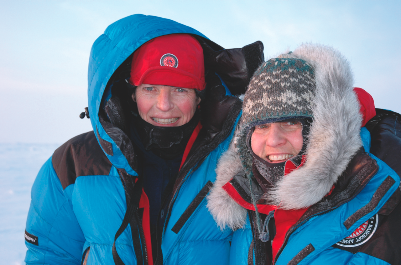 Ekspedisjonsstart i motbakke for Liv Arnesen og Ann Bancroft.  Ekspedisjonsstart i motbakke for Liv Arnesen og Ann Bancroft.