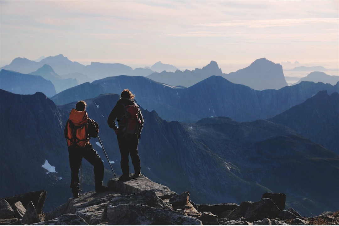 SVARTISEN: Med Helgelandskysten langt der ute. Foto: André Spica svartisen