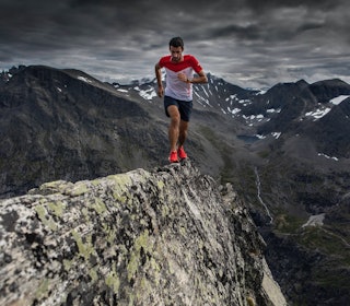 STØDIG: Kilian Jornet på Bispen i Romsdalen. Alle foto: Matti Bernitz STØDIG: Kilian Jornet på Bispen i Romsdalen. Alle foto: Matti Bernitz