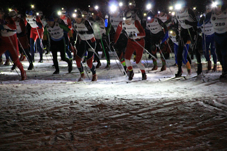 Et hodelyktrenn frisker opp kvelden! Foto: Hodelyktrennet, Bjerke IL Et hodelyktrenn frisker opp kvelden! Foto: Hodelyktrennet, Bjerke IL