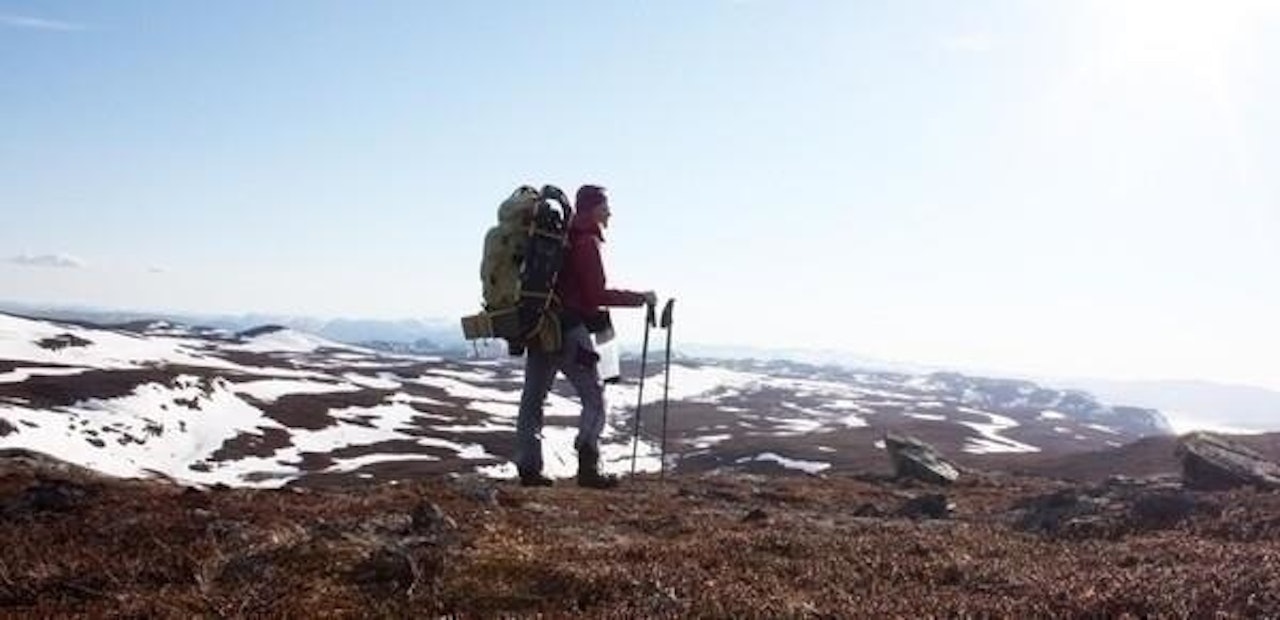 DRØM I OPPFYLLELSE: Tine Larsen har i mange år drømt om å gå Norge på langs, og har i sommer/høst satt av fire måneder for å realisere drømmen. fjell og vidde tur