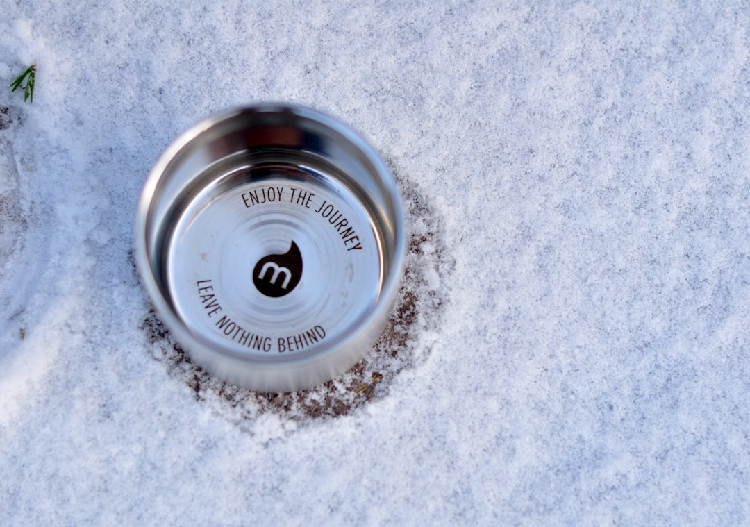 VIKTIG BUDSKAP: Ta med deg alt ut av skogen igjen. Mizu D7