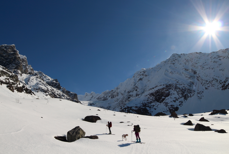 På veg opp mot Holmbukttind. Skjermbilde 2015-05-13 kl. 16.58.57