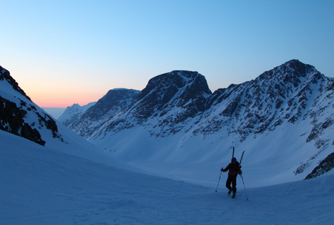 Fornesbreen åpenbarer seg. Fornesbreen åpenbarer seg.