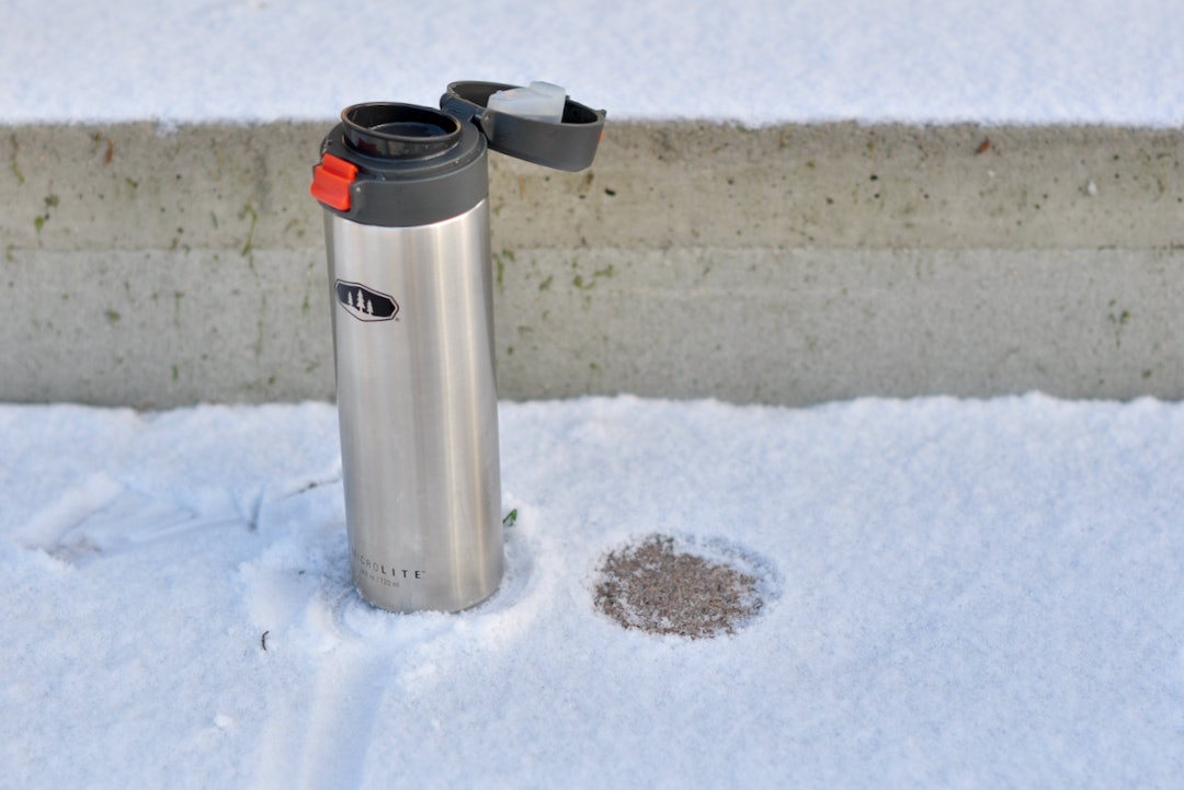 STOR KOPP: GSI Glacier Microlite Flip er en stor termokopp med drikketut GSI Glacier Microlite Flip