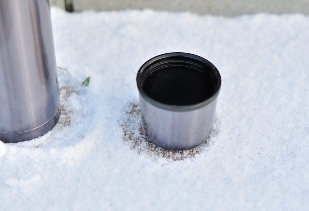 LITEN KOPP: Koppen på Light & Compact rommer 1,8 dl. Thermos Light & Compact