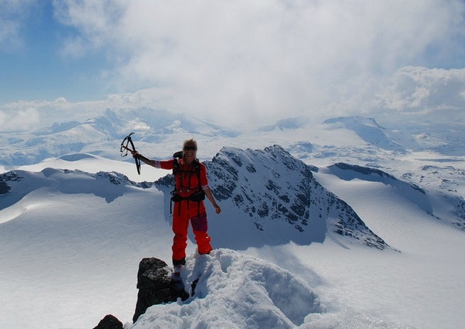 Saksa er ikke Jotunheimens høyeste punkt, men for mange toppturentusiaster er det skisesongens høydepunkt. Saksa er ikke Jotunheimens høyeste punkt, men for mange toppturentusiaster er det skisesongens høydepunkt.