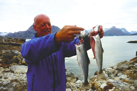 FANGST: Enten kan du spise med det samme, eller ta den med heim. Foto: Sigrid Henjum fisk turmat