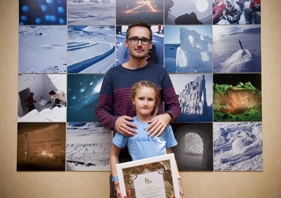 EIcind Eidslott og datteren Gjendine var stolte prisvinnere. Foto: Sindre Thoresen Lønnes. EIcind Eidslott og datteren Gjendine var stolte prisvinnere. Foto: Sindre Thoresen Lønnes.