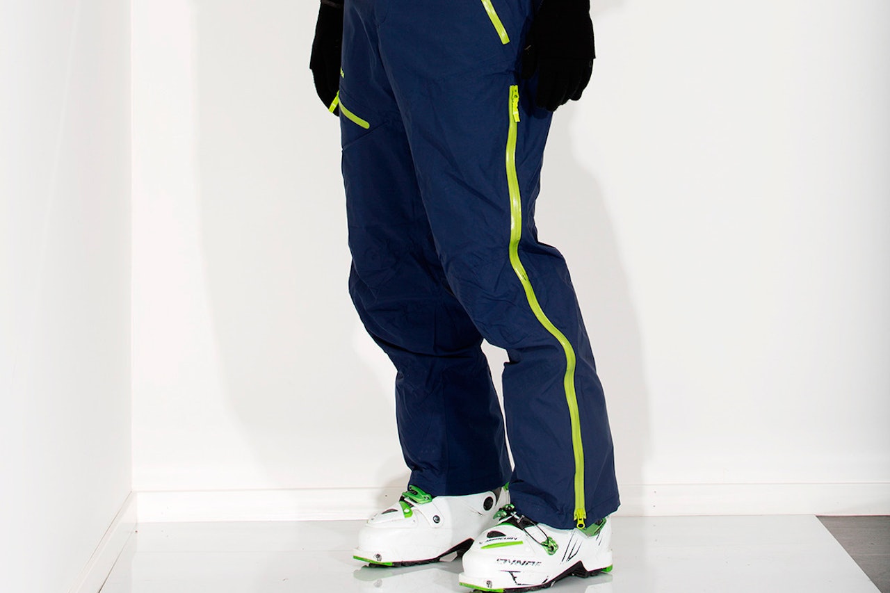 Helly Hansen Verglas Randonee: Str L | Pris: 1999 kroner | 594 gram. Helly Hansen Verglas Randonee skibukse test