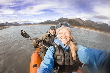 KANDIDAT 1: Even Augdal og Kristina Lund Leivestad, her med packraft på elva East Fork Chandalar.  KANDIDAT 1: Even Augdal og Kristina Lund Leivestad, her med packraft på elva East Fork Chandalar.