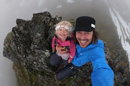 Alexander Read og datteren er også kjent som "Mina og meg" fra foredrag, blogg og TV. Foto: Privat Alexander Read mina og meg påske utemagasinet